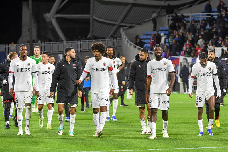 😶‍🌫️ - Doentes por Futebol