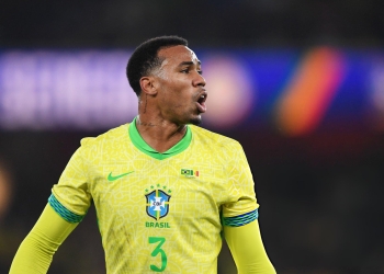 Gabriel Magalhães no amistoso do Brasil contra Senegal. Foto: Alex Burstow (Getty Images)