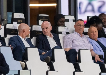 Mesmo com o pedido do presidente da CONCACAF, Infantino comparece em torneio de base na República Dominicana.