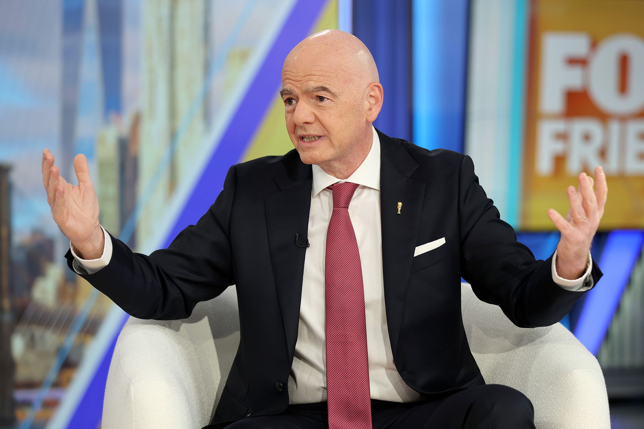 Confederações avaliam voto de desconfiança contra Infantino na Fifa